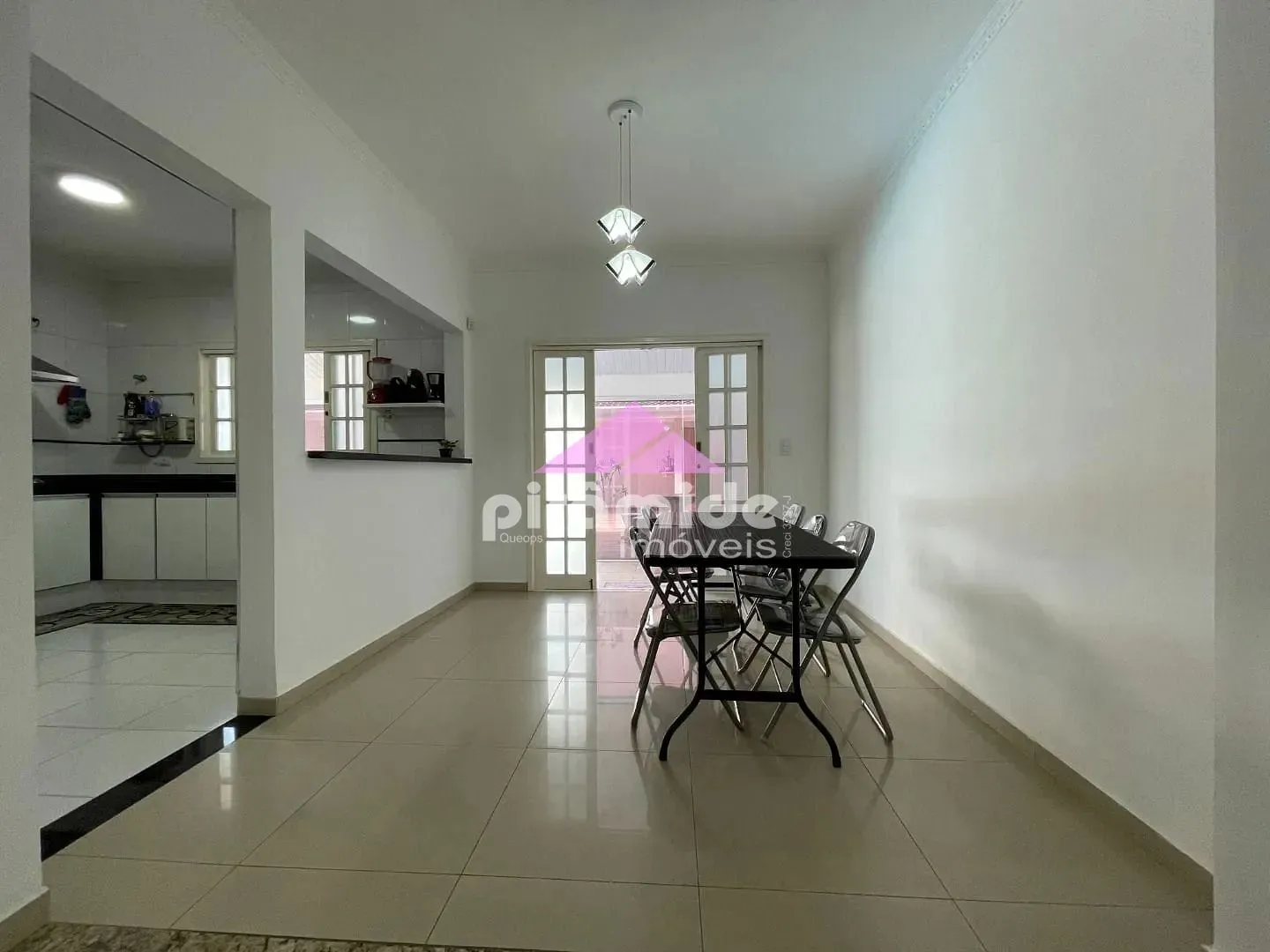 Casa, 3 quartos, 242 m² - Foto 13
