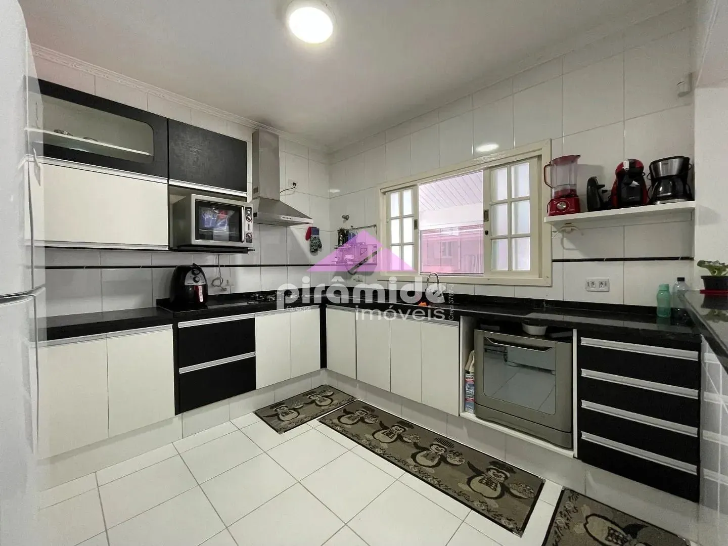 Casa, 3 quartos, 242 m² - Foto 15