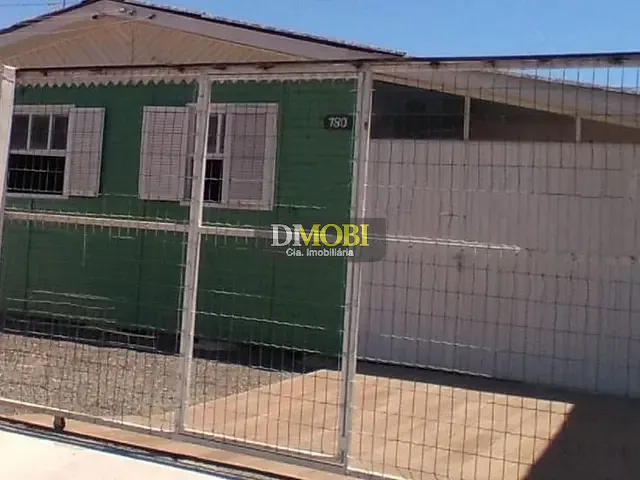 Casa com 300m² 2 quartos e 1 banheiro, à venda, no bairro São Vicente em Gravataí