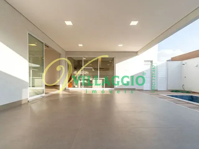 Casa com 300m² 3 quartos e 5 banheiros, à venda, no bairro Village Damha Rio Preto III em São José do Rio Preto