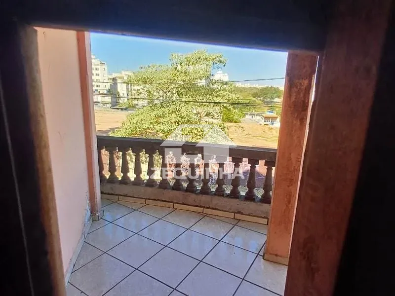 Casa, 5 quartos, 300 m² - Foto 23