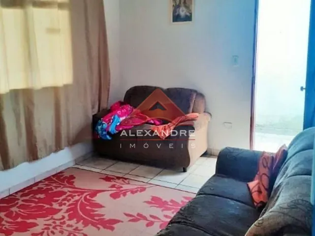 Casa com 130m² 2 quartos e 1 banheiro, à venda, no bairro Vila Industrial em São José dos Campos