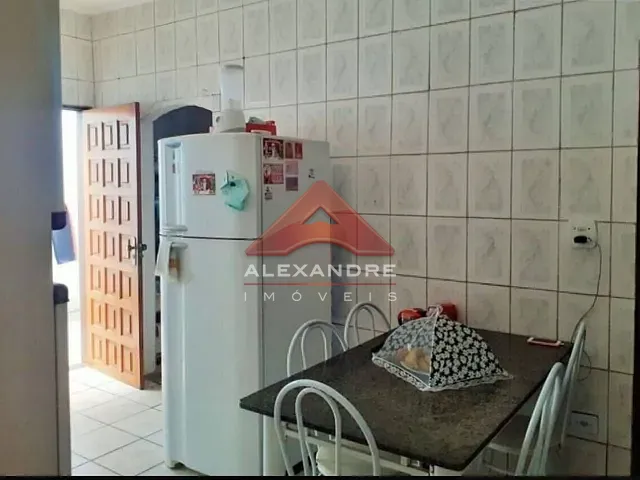Casa com 130m² 2 quartos e 1 banheiro, à venda, no bairro Vila Industrial em São José dos Campos