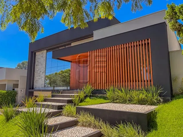 Casa com 500m² 3 quartos e 4 banheiros, à venda, no bairro Esperança em Londrina