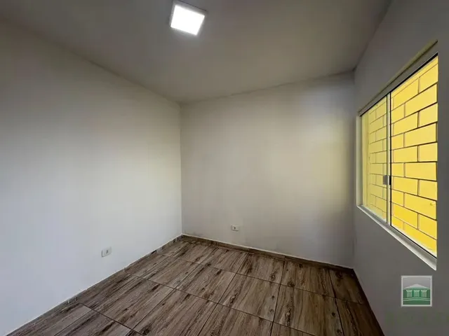Casa 2 quartos e 1 banheiro, para alugar, no bairro Parque da Fonte em São José Dos Pinhais