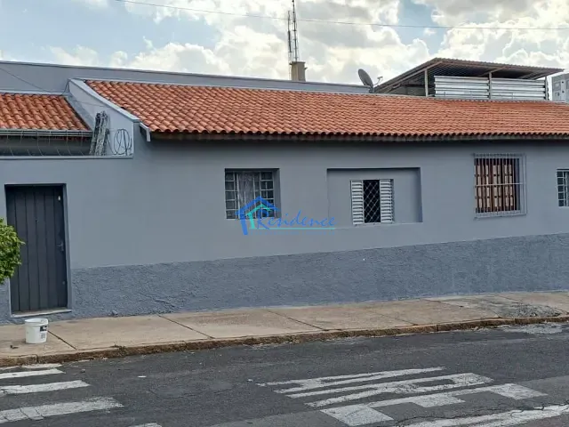 Casa com 80m² 2 quartos e 1 banheiro, à venda, no bairro Vila Sfeir em Indaiatuba
