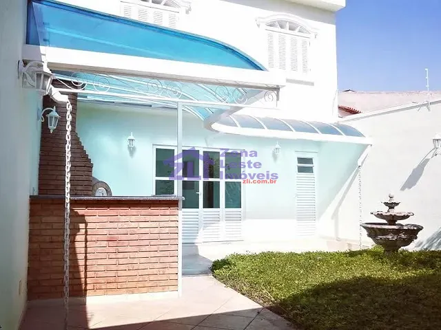 Casa com 1m² 4 quartos e 4 banheiros, à venda ou para alugar, no bairro Jardim da Saúde em São Paulo
