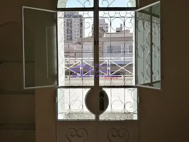 Casa com 1m² 4 quartos e 4 banheiros, à venda ou para alugar, no bairro Jardim da Saúde em São Paulo