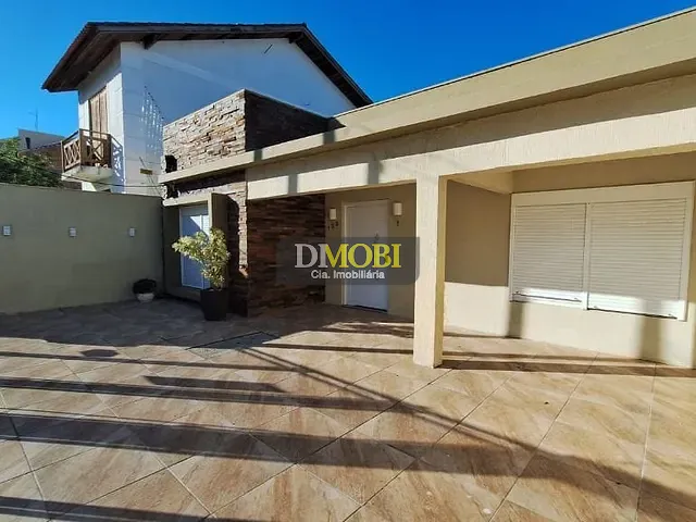 Casa com 300m² 3 quartos e 3 banheiros, à venda, no bairro Centro em Gravataí