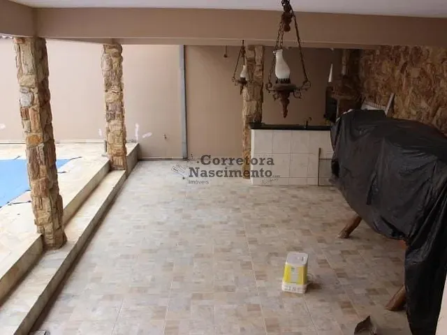 Casa com 250m² 3 quartos e 4 banheiros, à venda, no bairro Jardim Terras de São João em Jacareí