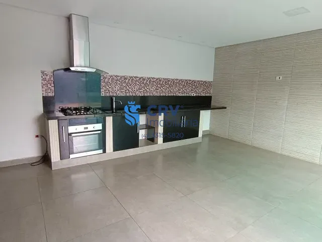 Casa com 220m² 3 quartos e 3 banheiros, à venda, no bairro Jardim Itália em Cambé