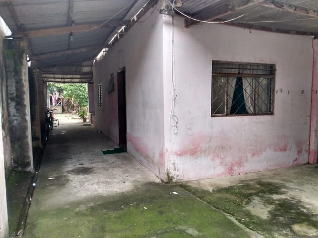 Casa com 250m² 2 quartos e 1 banheiro, à venda, no bairro Conjunto Residencial Araretama em Pindamonhangaba