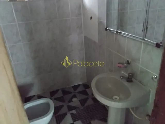 Casa com 250m² 2 quartos e 1 banheiro, à venda, no bairro Conjunto Residencial Araretama em Pindamonhangaba