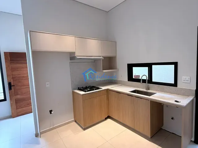 Casa 2 quartos e 2 banheiros, à venda, no bairro Jardim Bom Sucesso em Indaiatuba