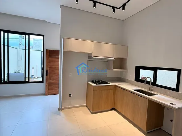 Casa 2 quartos e 2 banheiros, à venda, no bairro Jardim Bom Sucesso em Indaiatuba