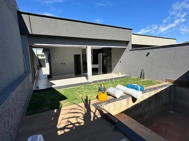 Casa com 224m² 3 quartos e 2 banheiros, à venda, no bairro Cidade Satélite São Luiz em Aparecida de Goiânia