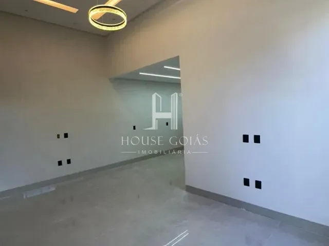 Casa com 224m² 3 quartos e 2 banheiros, à venda, no bairro Cidade Satélite São Luiz em Aparecida de Goiânia