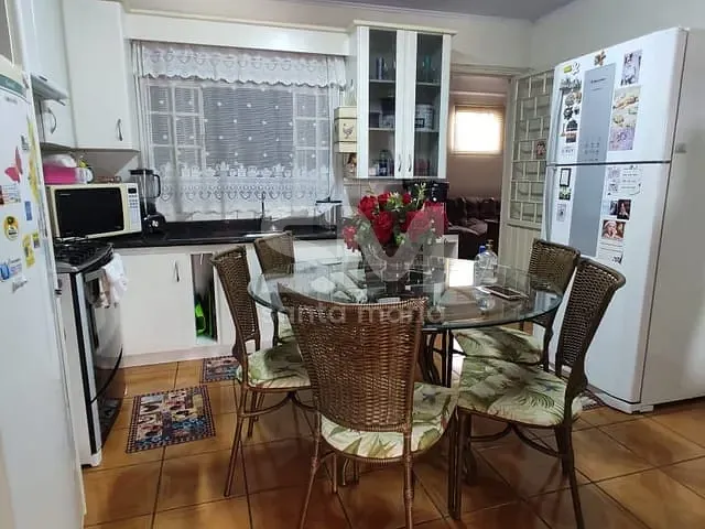 Casa com 225m² 3 quartos e 1 banheiro, à venda, no bairro Santa Maria em Chapecó
