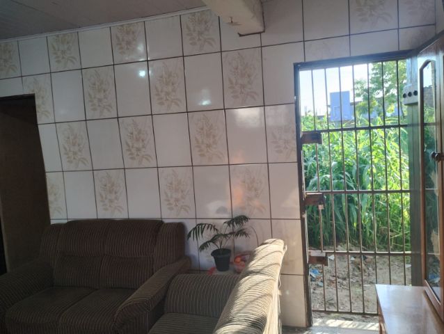 Casa com 490m² 4 quartos e 3 banheiros, à venda, no bairro Areal em Pelotas
