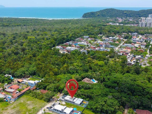 Casa 3 quartos e 2 banheiros, à venda, no bairro São Lourenço em Bertioga
