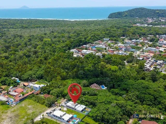 Casa 3 quartos e 2 banheiros, à venda, no bairro São Lourenço em Bertioga