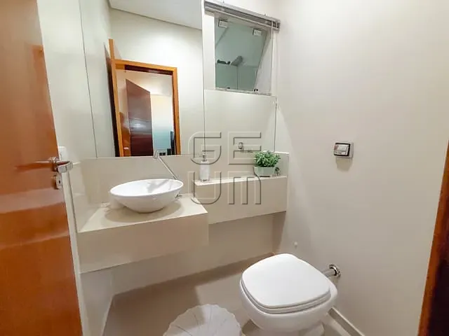 Casa com 250m² 3 quartos e 3 banheiros, à venda, no bairro Gleba Esperança em Londrina