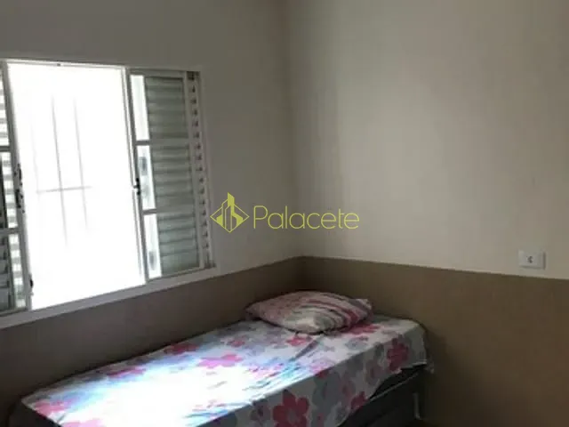 Casa com 328m² 4 quartos e 3 banheiros, à venda, no bairro Vila Areao em Taubaté