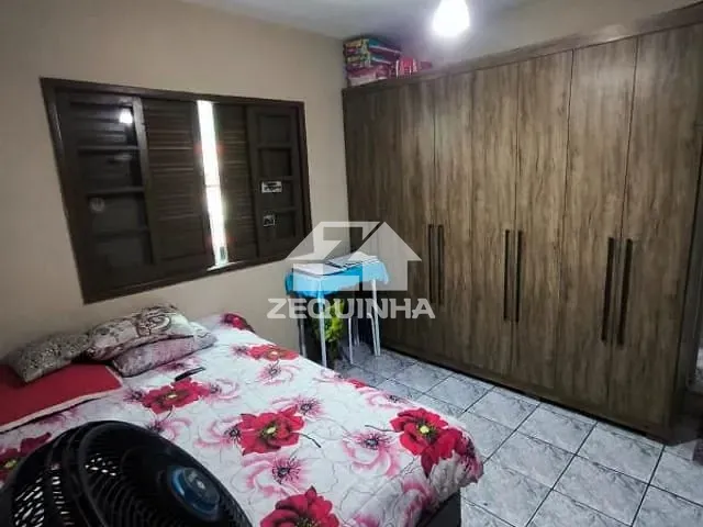 Casa com 125m² 4 quartos e 2 banheiros, à venda, no bairro Veloso em Osasco