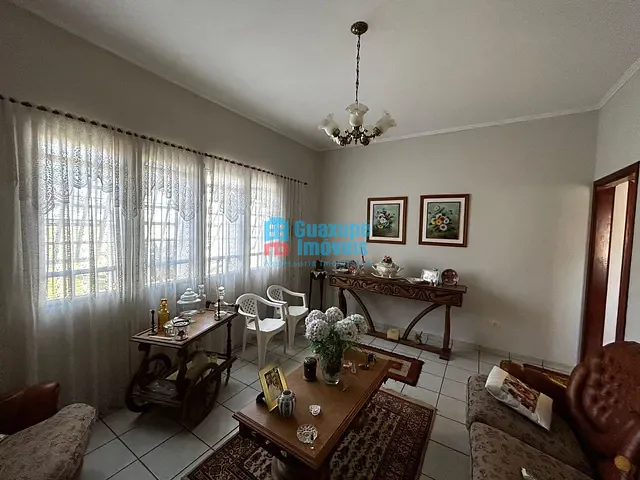 Casa com 300m² 3 quartos e 2 banheiros, à venda, no bairro Parque das Orquideas em Guaxupé