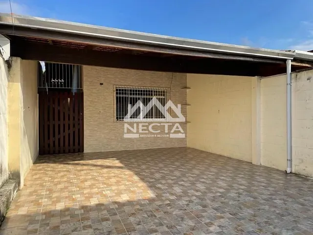 Casa com 115m² 2 quartos e 1 banheiro, à venda, no bairro Perequê Mirim em Caraguatatuba
