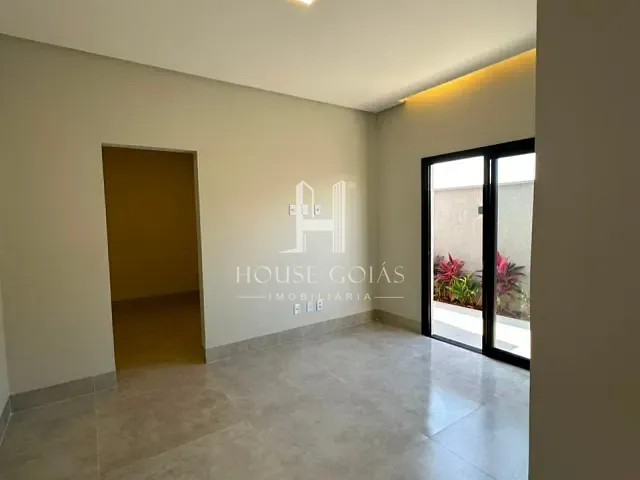 Casa com 312m² 3 quartos e 4 banheiros, à venda, no bairro Jardim Cristal em Aparecida de Goiânia