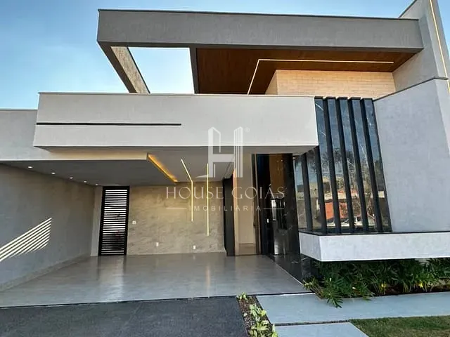 Casa com 312m² 3 quartos e 4 banheiros, à venda, no bairro Jardim Cristal em Aparecida de Goiânia