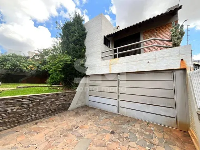 Casa com 413m² 3 quartos e 1 banheiro, para alugar, no bairro Maria Goretti em Chapecó