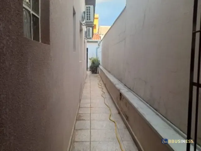 Casa com 250m² 4 quartos e 3 banheiros, à venda, no bairro Jardim Nova Indaiá em Indaiatuba