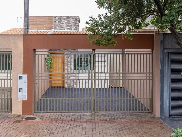 Casa com 125m² 3 quartos e 3 banheiros, à venda, no bairro Portal de Versalhes 2 em Londrina