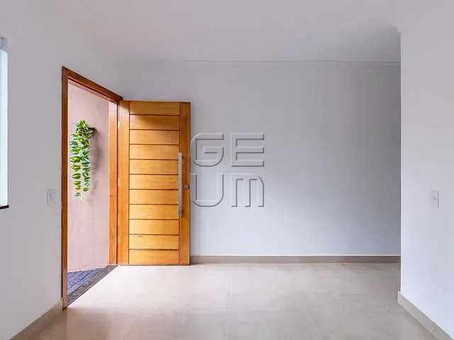 Casa com 125m² 3 quartos e 3 banheiros, à venda, no bairro Portal de Versalhes 2 em Londrina