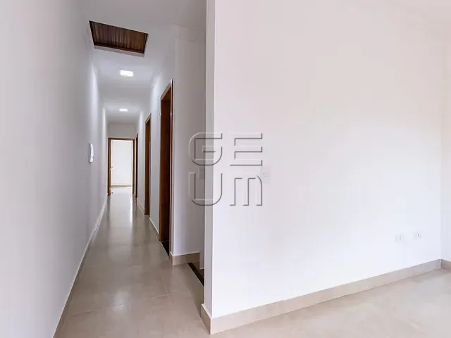 Casa com 125m² 3 quartos e 3 banheiros, à venda, no bairro Portal de Versalhes 2 em Londrina