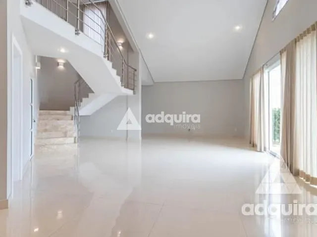 Sobrado com 550m² 4 quartos e 6 banheiros, para alugar, no bairro Estrela em Ponta Grossa