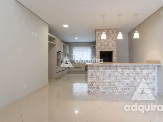 Sobrado com 550m² 4 quartos e 6 banheiros, para alugar, no bairro Estrela em Ponta Grossa