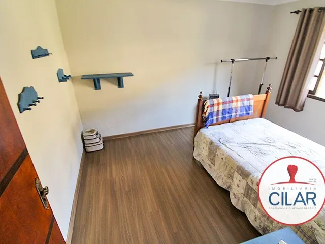 Casa com 370m² 3 quartos e 5 banheiros, à venda, no bairro Capão da Imbuia em Curitiba