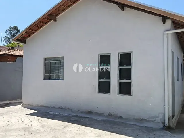Casa com 231m² 2 quartos e 1 banheiro, para alugar, no bairro Parque Residencial Carolina em Artur Nogueira