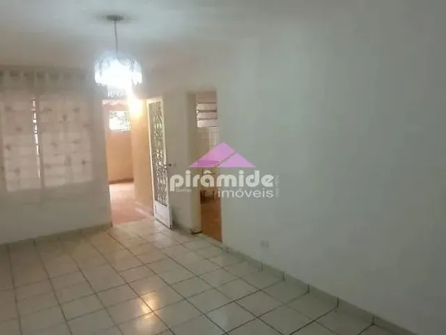 Casa com 200m² 3 quartos e 1 banheiro, à venda, no bairro Conjunto Residencial Trinta e Um de Março em São José Dos Campos