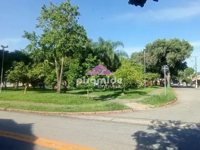 Casa com 200m² 3 quartos e 1 banheiro, à venda, no bairro Conjunto Residencial Trinta e Um de Março em São José Dos Campos