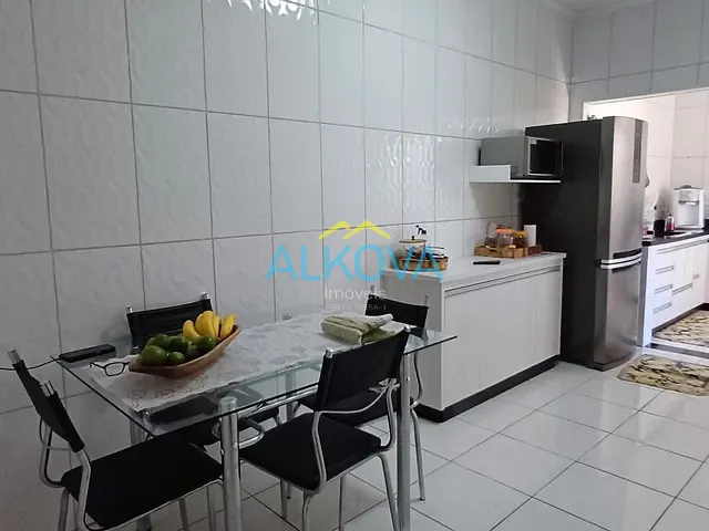 Casa com 170m² 3 quartos e 1 banheiro, à venda, no bairro Jardim Oriente em São José dos Campos