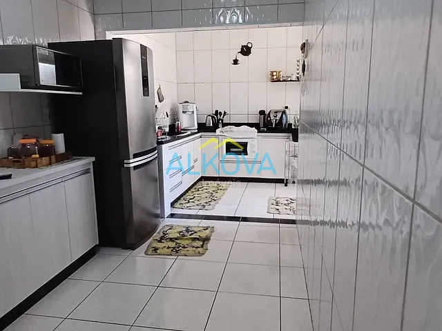 Casa com 170m² 3 quartos e 1 banheiro, à venda, no bairro Jardim Oriente em São José dos Campos