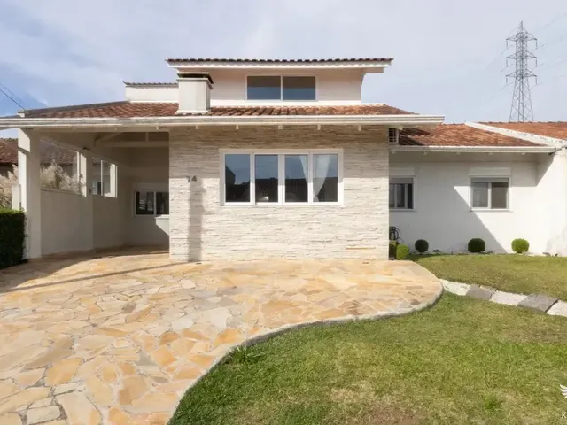 Casa com 192m² 3 quartos e 2 banheiros, à venda, no bairro Orleans em Curitiba