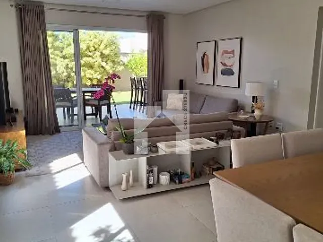 Casa com 300m² 3 quartos e 2 banheiros, à venda, no bairro Engordadouro em Jundiaí