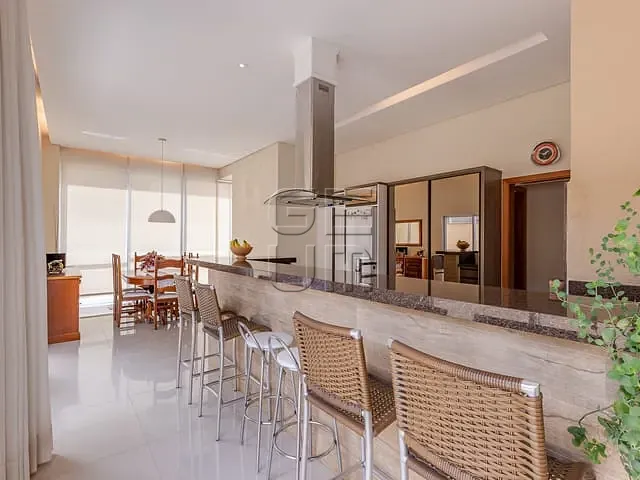 Casa com 365m² 3 quartos e 3 banheiros, à venda, no bairro Gleba Palhano  em Londrina