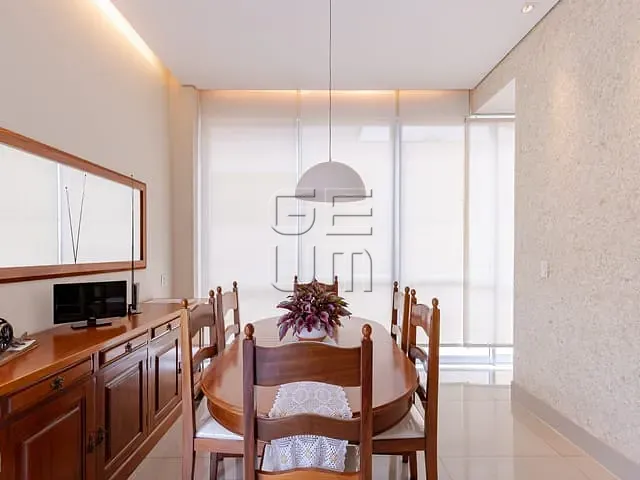 Casa com 365m² 3 quartos e 3 banheiros, à venda, no bairro Gleba Palhano  em Londrina