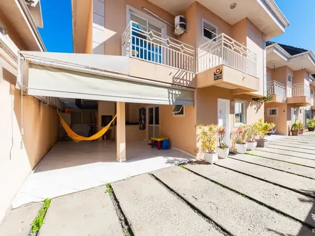 Casa com 143m² 3 quartos e 3 banheiros, à venda, no bairro Santa Felicidade em Curitiba